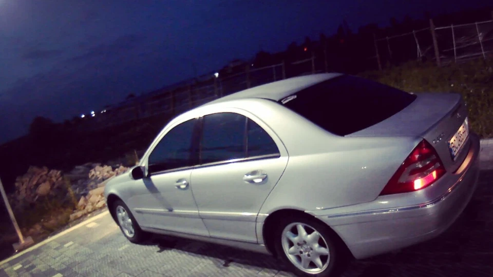 Mercedes-Benz C-Class W203 eleganse 2