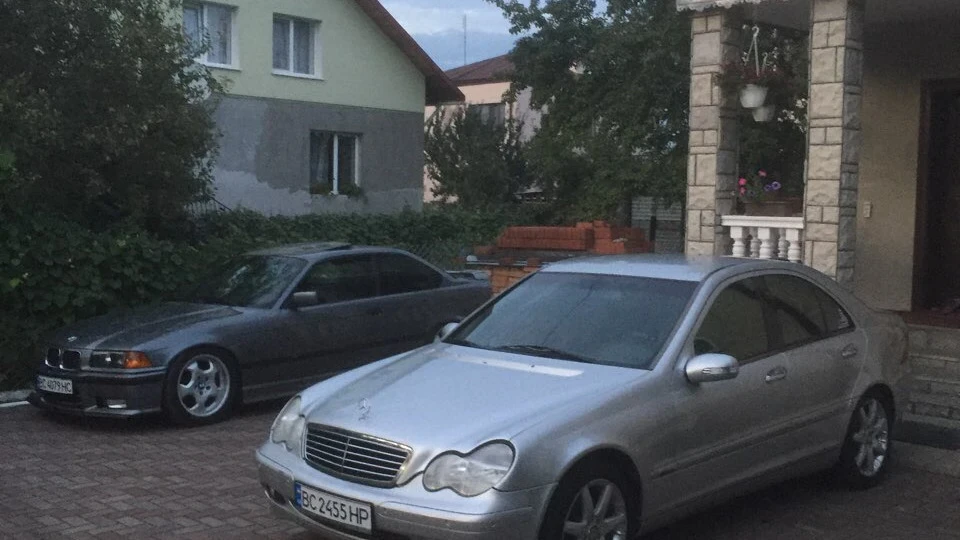Mercedes-Benz C-Class W203 eleganse 3