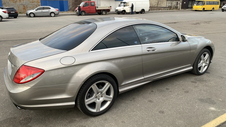 Mercedes-Benz CL 550 2