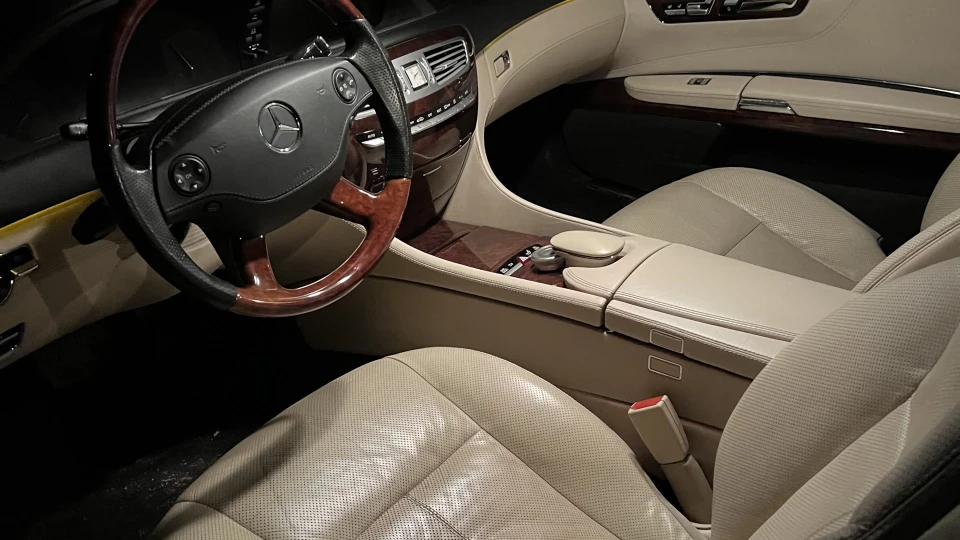 Mercedes-Benz CL Чорний