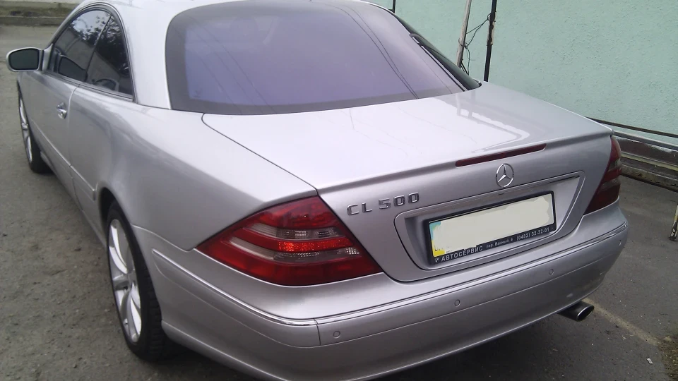 Mercedes-Benz CL W215 V8 2