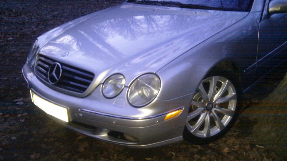 Mercedes-Benz CL W215 V8 5
