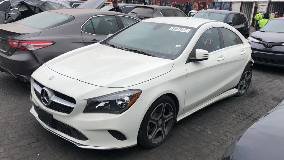 Mercedes-Benz CLA