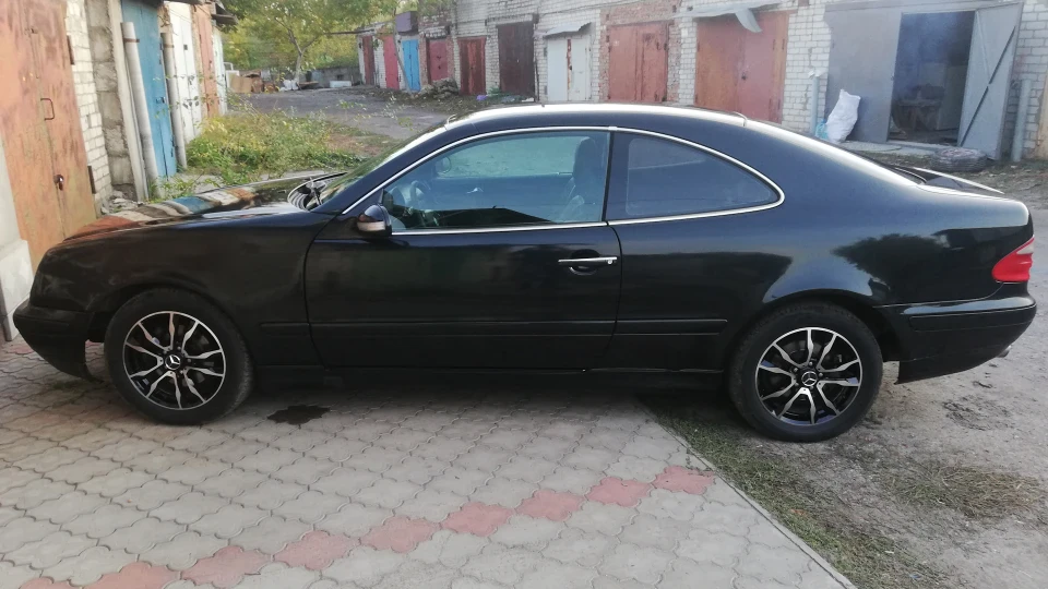 Mercedes-Benz CLK 4