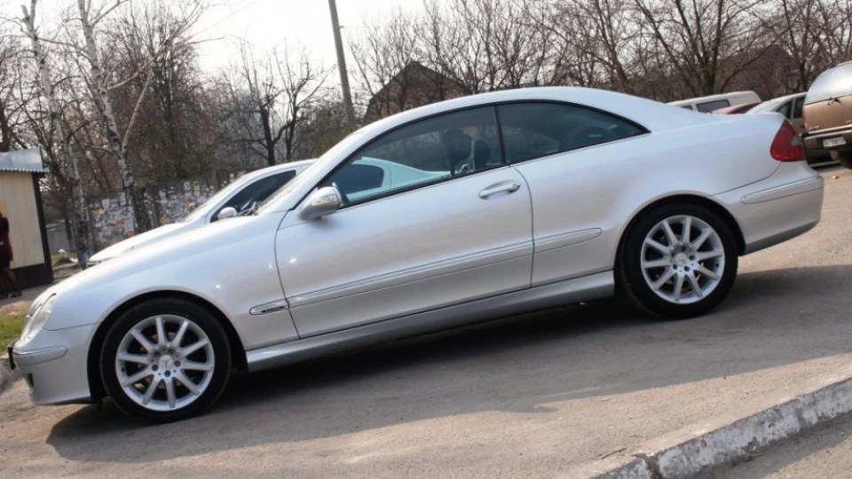 Mercedes-Benz CLK 220 CDI Elegance 2