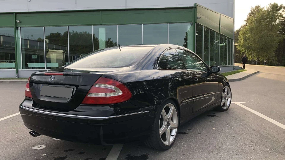 Mercedes-Benz CLK 240 (2.6 V6 ) 4