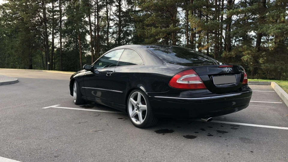 Mercedes-Benz CLK 240 (2.6 V6 ) 5