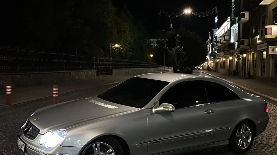 Mercedes-Benz CLK 2.7 3