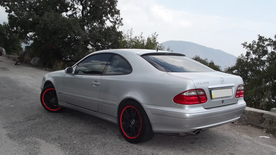 Mercedes-Benz CLK 320 Avangard