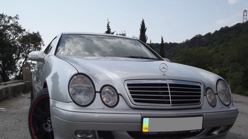 Mercedes-Benz CLK 320 Avangard 2