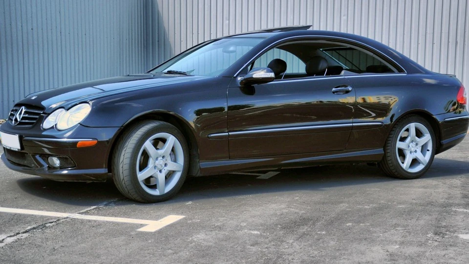 Mercedes-Benz CLK 500 AMG 3