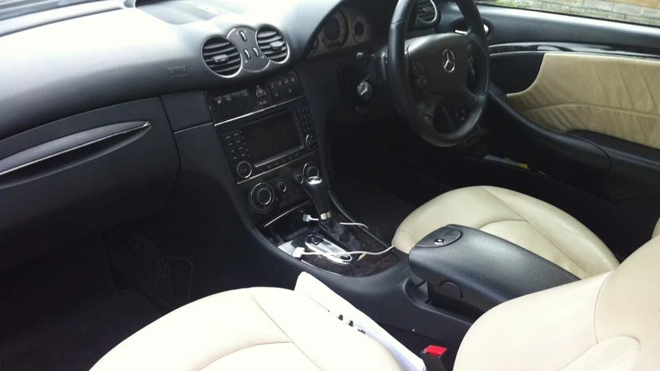Mercedes-Benz CLK AMG 320 CDI 2
