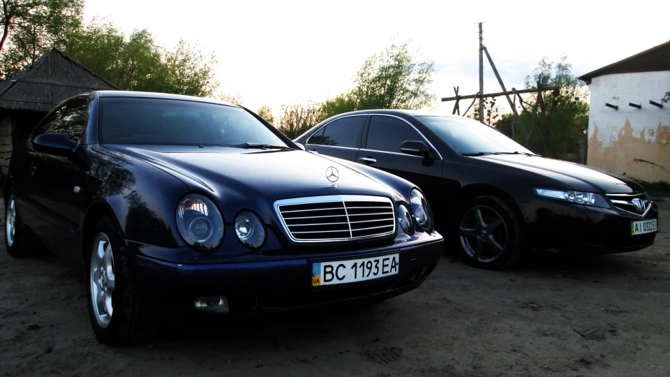 Mercedes-Benz CLK Bad-Ass BENZ! 3