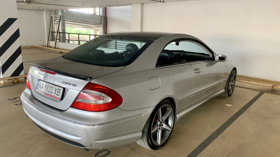 Mercedes-Benz CLK Pussy Ride 4
