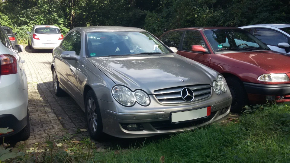 Mercedes-Benz CLK Сріблястий CUBANIT 5