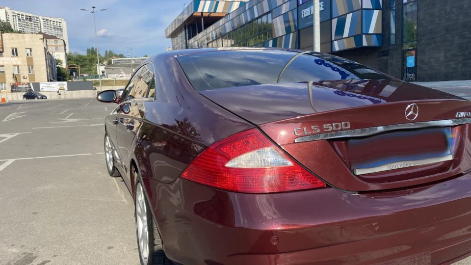 Mercedes-Benz CLS 2