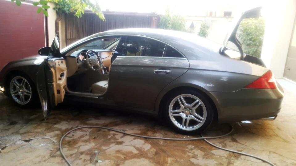 Mercedes-Benz CLS 3
