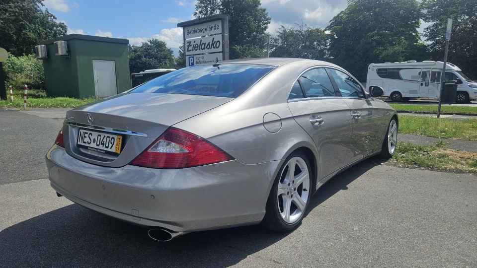 Mercedes-Benz CLS 500 V8 2
