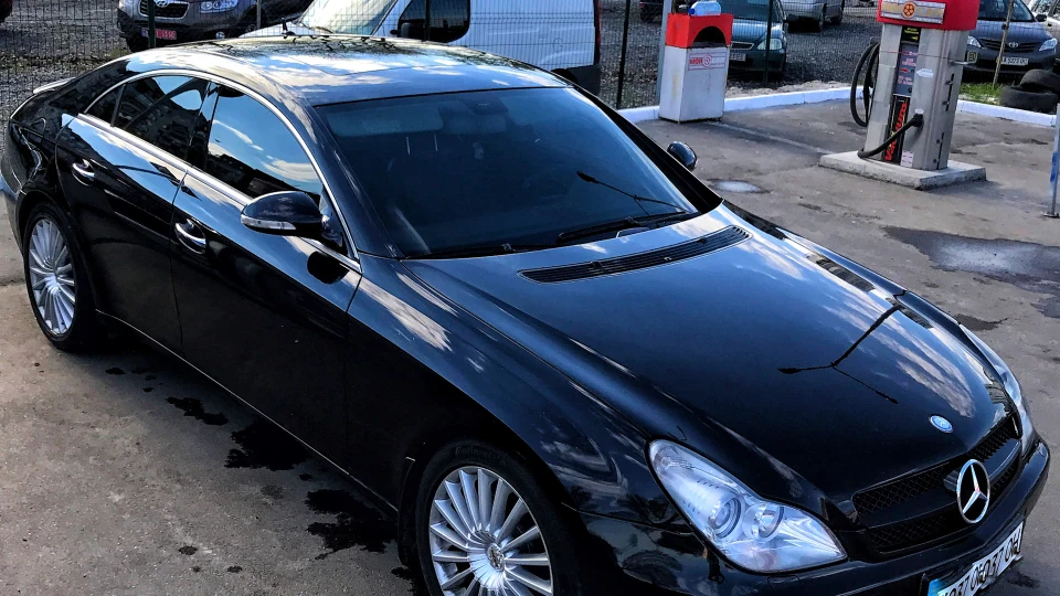 Mercedes-Benz CLS Cgi низько голосно 3