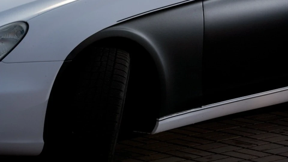 Mercedes-Benz CLS CLS-350 Black & White 5