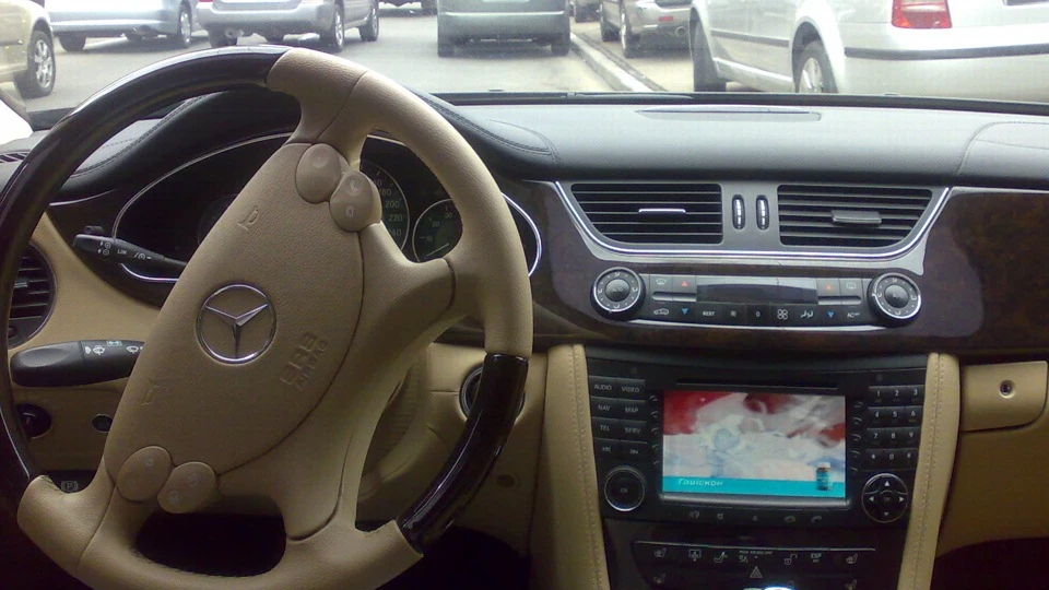 Mercedes-Benz CLS яд