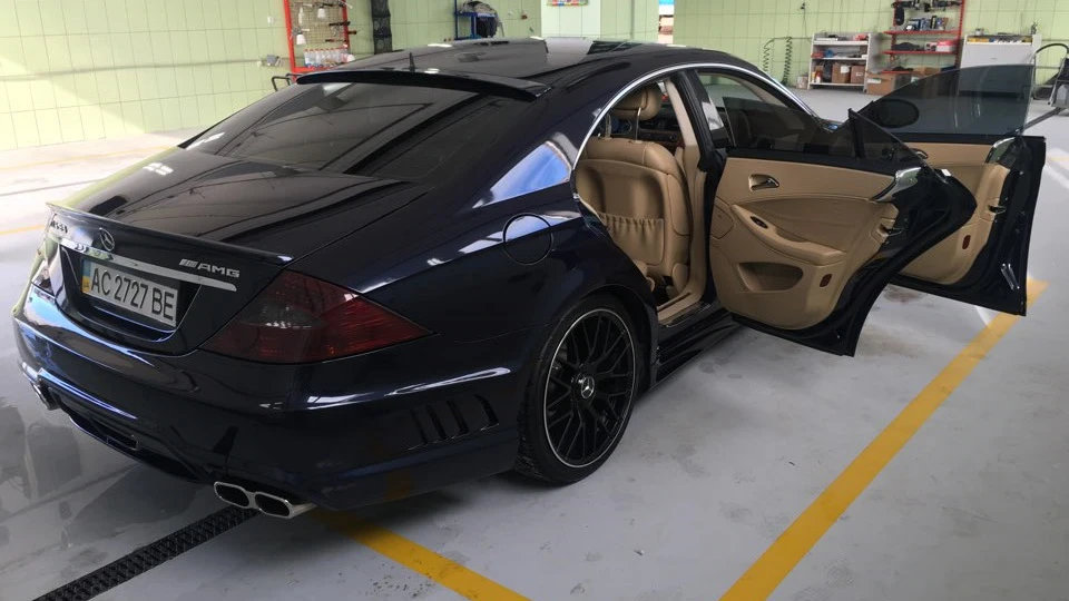 Mercedes-Benz CLS Wald black bizon 2