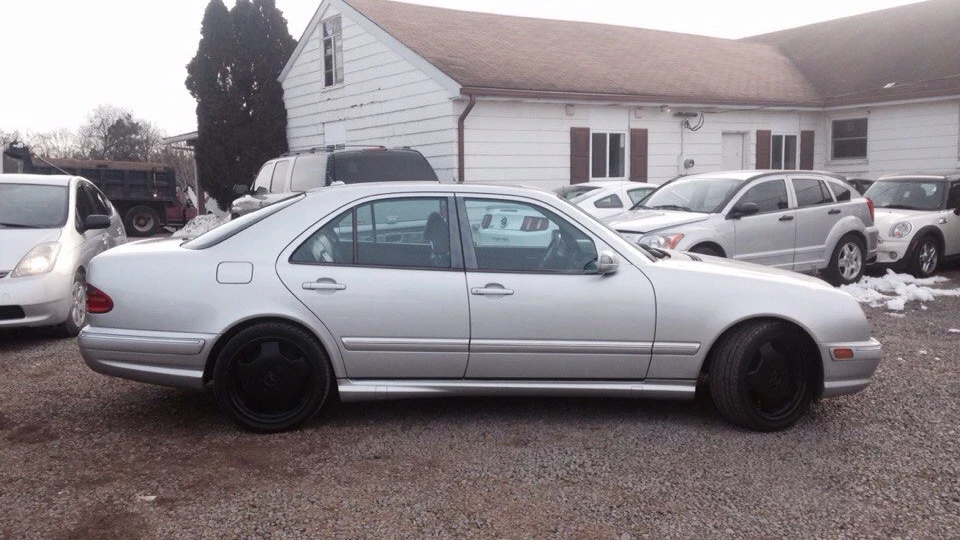 Mercedes-Benz E 55 AMG 2