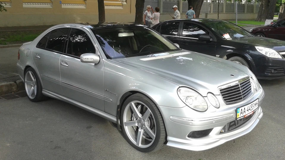 Mercedes-Benz E 55 AMG Carlsson e55 compresor 3