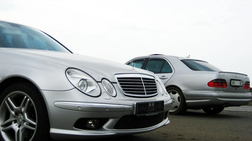 Mercedes-Benz E 55 AMG Silver Arrow 3