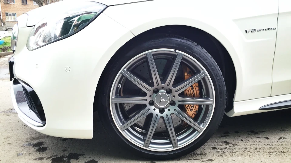 Mercedes-Benz E 63 AMG E63 S 4matic