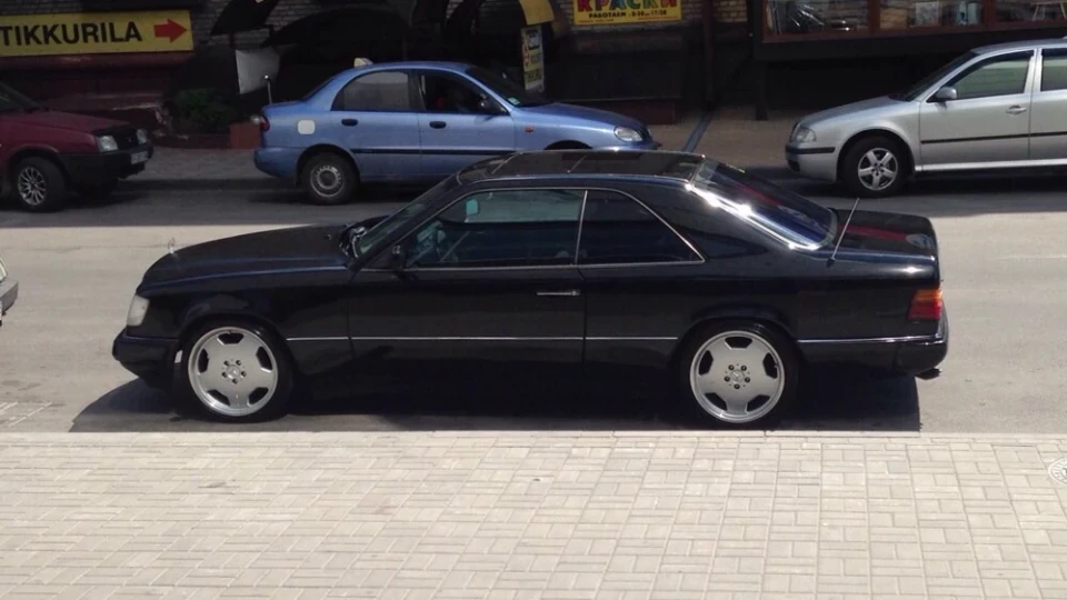 Mercedes-Benz E-Class Coupe