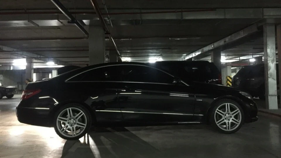 Mercedes-Benz E-Class Coupe 3
