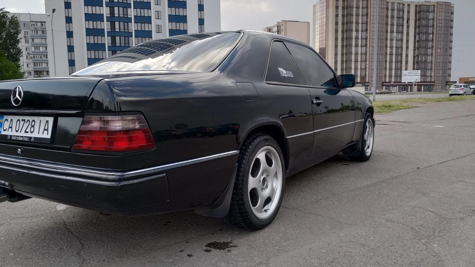 Mercedes-Benz E-Class Coupe