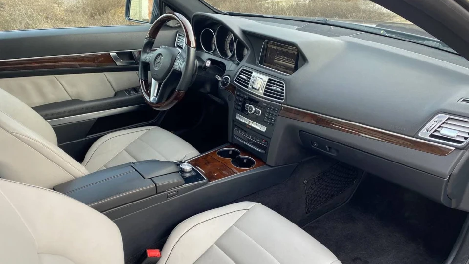 Mercedes-Benz E-Class Coupe 4