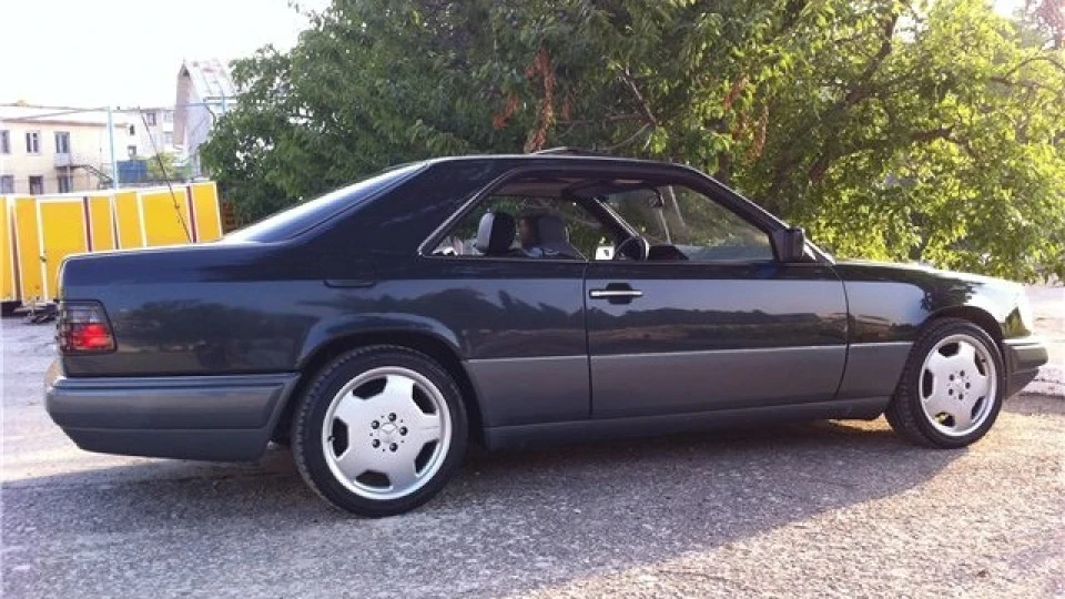 Mercedes-Benz E-Class Coupe