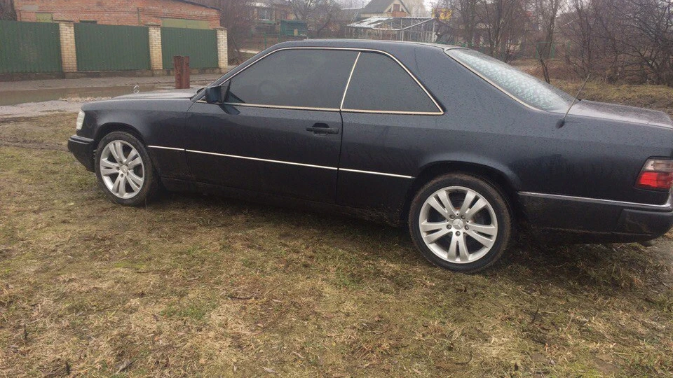 Mercedes-Benz E-Class Coupe