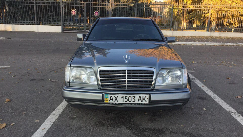 Mercedes-Benz E-Class Coupe 2