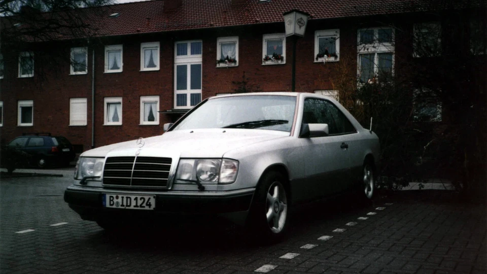 Mercedes-Benz E-Class Coupe 300