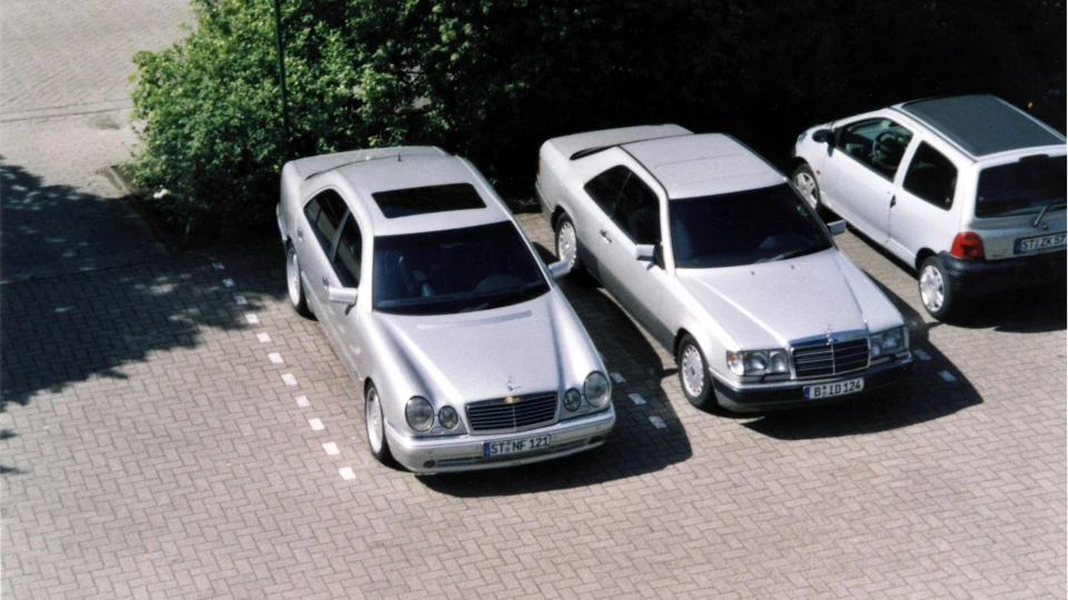 Mercedes-Benz E-Class Coupe 300 4
