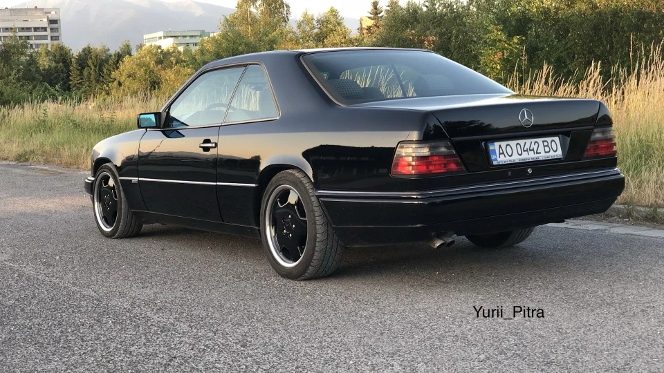Mercedes-Benz E-Class Coupe 3.2_SportLine_ 5