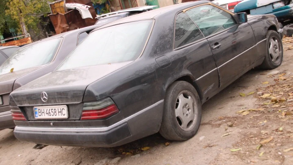 Mercedes-Benz E-Class Coupe 320 CE 4