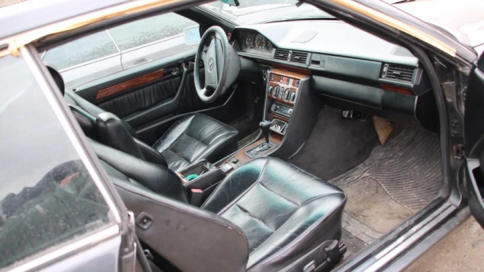 Mercedes-Benz E-Class Coupe 320 CE 5