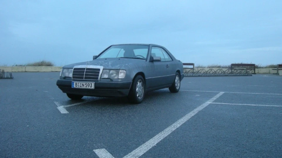 Mercedes-Benz E-Class Coupe 320 4