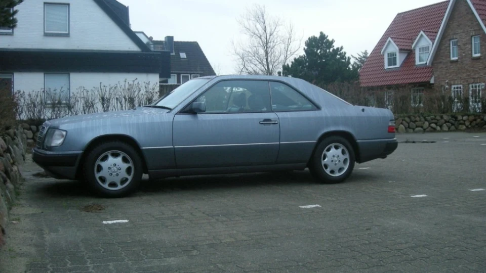 Mercedes-Benz E-Class Coupe 320 5