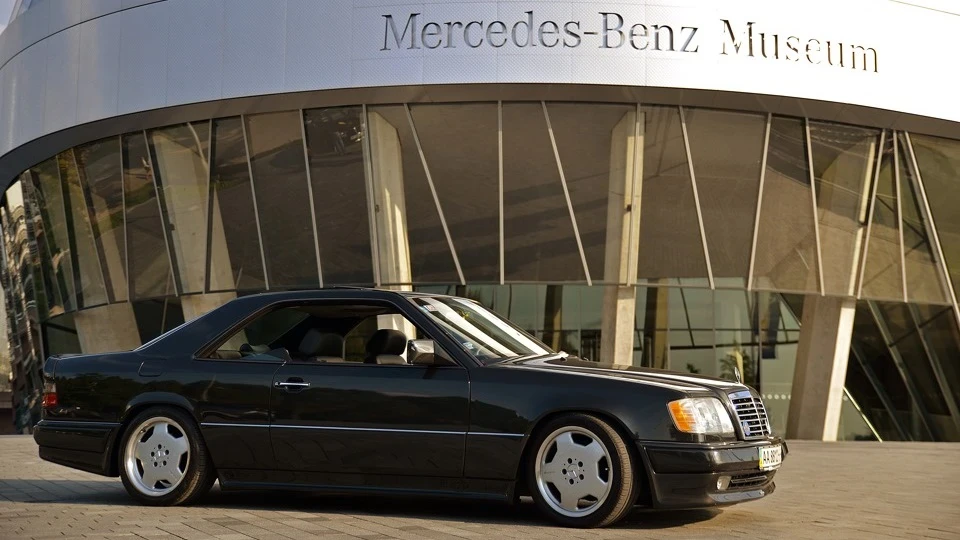 Mercedes-Benz E-Class Coupe /////AMG 3