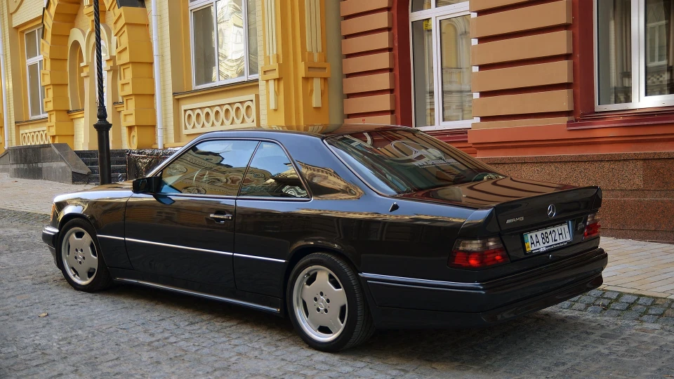 Mercedes-Benz E-Class Coupe /////AMG 5