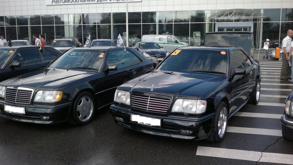 Mercedes-Benz E-Class Coupe CE320 AMG body 2