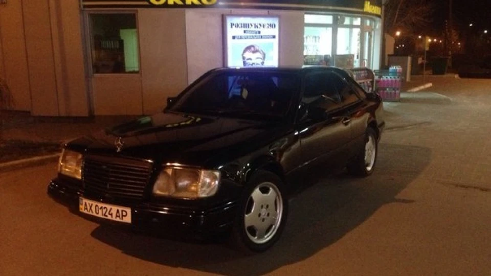 Mercedes-Benz E-Class Coupe Чорний мерс Купе !!!) 2