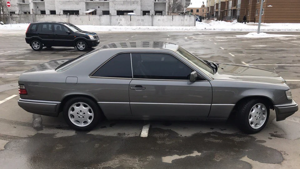 Mercedes-Benz E-Class Coupe Е320 5