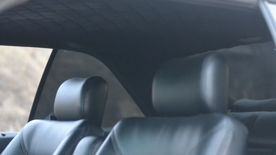 Mercedes-Benz E-Class Coupe Hardtop 2
